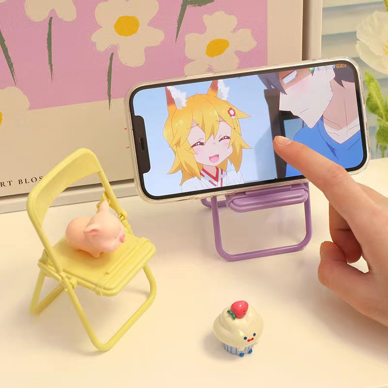 Charming Chair Phone Stand